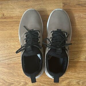 Nike Roshes in good condition. Color is gold and black with white sole